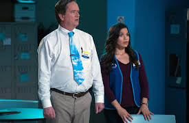Superstore: Episode 10