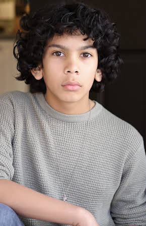 Gustavo Escobar as 