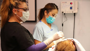 00:25: Dr. Pimple Popper (S1 E10) (S1) | TLC | 4/21 2026