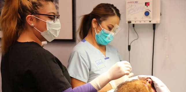 13:25: Dr. Pimple Popper (S1 E10) (S1) | TLC | 3/31 2026