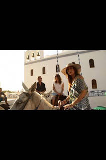 05:30: We love Tamara: Mamma mía Santorini! | COSMO | 10/22 2026