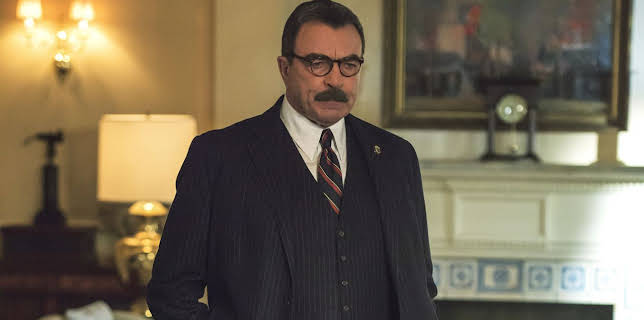 2:05 PM: Blue Bloods (S6 E22) (S6) | 5 USA | 2/8 2026