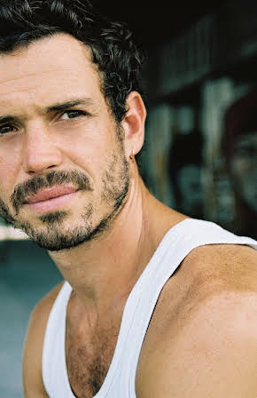 Lionel Lingelser as 