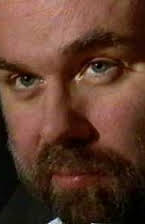 Douglas Welbat como Director