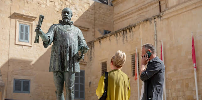 5:00 PM: The Madame Blanc Mysteries (S4 E4) (S4) | 5 Select | 12/18 2025