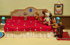 Little Woolly Vision: Ten in the Bed