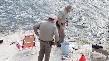 13:10: Lone Star Law  (S5 E4) (S5) | Animal Planet | 2/18 2026