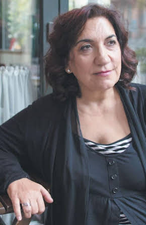 Füsun Demirel as 