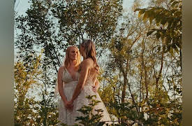 Dream Weddings: At Home: Fall In Love