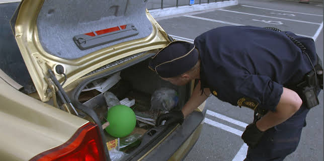 04:45: Södertäljepolisen (S1 E6) (S1) | Kanal 9 | 12/11 2025