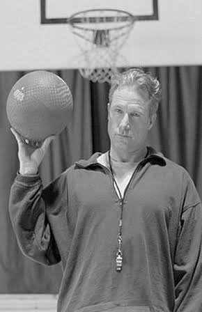 David Allen Brooks as Dick Peterson