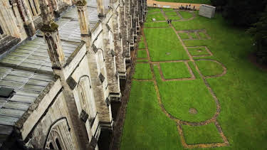 6:00 PM: Britain's Most Historic Towns | History | 1/5 2026