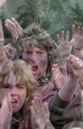 Ralph Arliss as Clive Cunningham