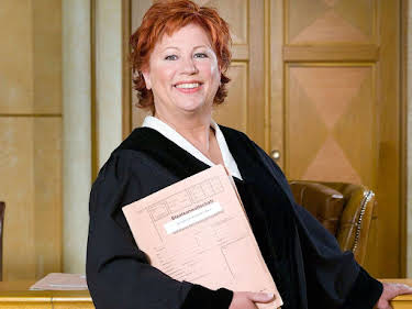 01:35: Richterin Barbara Salesch | Sat1 Gold | 5/15 2026
