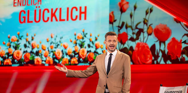 03:55: Florian Schroeder: Endlich glücklich | 3SAT | 11/8 2025