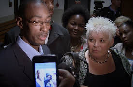 Den fjärde rättegången: Kapitel 6: Smaka på friheten