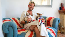 Bargain-Loving Brits in the Sun (S11 E7)