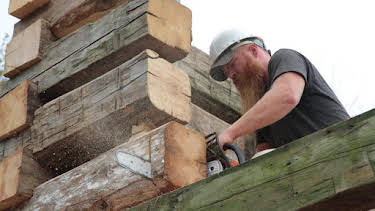 9:00 AM: Barnwood Builders (S4) | Discovery Channel | 7/15 2026