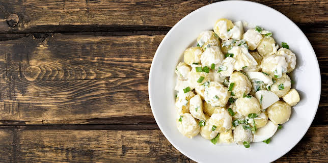 06:24: How It's Made (S19 E2) (S19) | Discovery Science | 12/15 2025