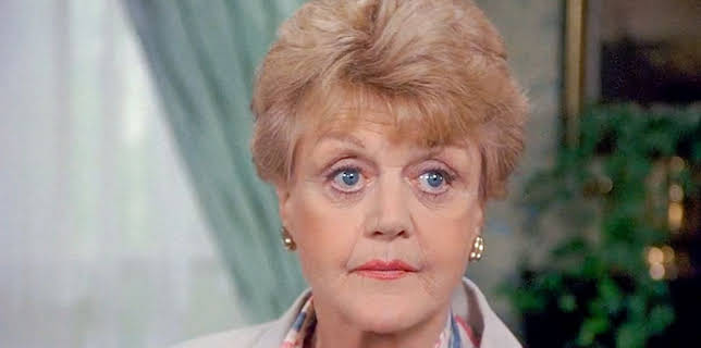 9:30 AM: Murder She Wrote (S7 E2) (S7) | 5 Select | 12/25 2025