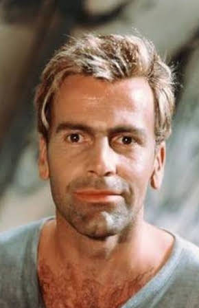Maximilian Schell as 