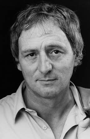 Günther Maria Halmer as 