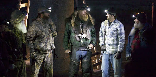 03:45: Alaska Monsters (S1 E3) (S1) | Animal Planet | 12/16 2025