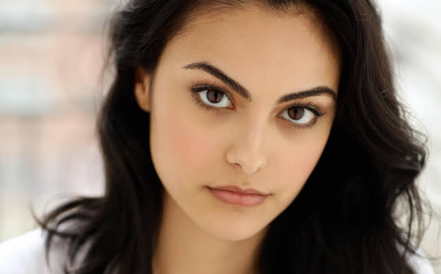 Camila Mendes
