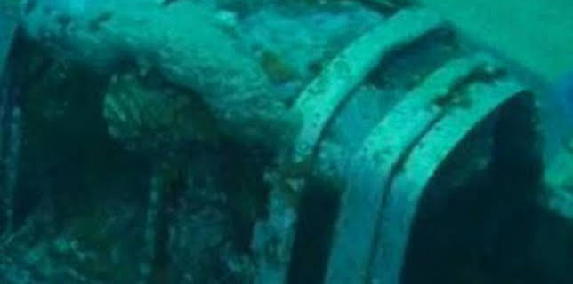 03:00: Misterios de las profundidades, con Jeremy Wade: El Triángulo de las Bermudas, el día del juicio final | Discovery Max | 12/26 2025