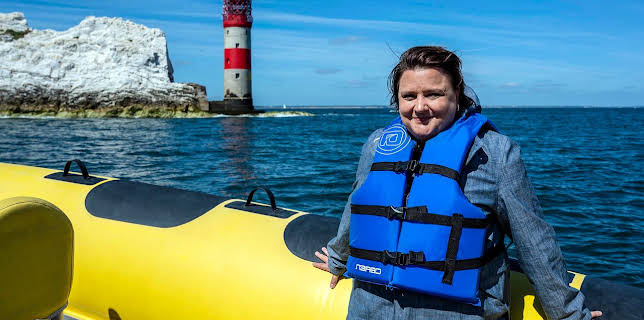 3:50 AM: Susan Calman's Grand Week By the Sea (S2 E2) (S2) | Channel 5 | 1/15 2026