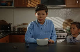 InBESTigators: de bästa detektiverna: Fallet med det försvunna solsystemet / Fallet med den upprörda dansaren