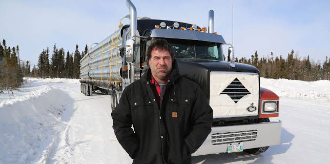 9:00 AM: Ice Road Truckers (S8 E7) (S8) | Paramount | 12/24 2025
