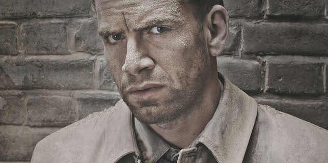 Kvinnen i buret (2014)