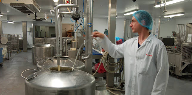 04:15: How Do They Do It? (S10 E5) (S10) | Kanal 9 | 4/3 2026