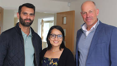 7:00 PM: Kirstie and Phil's Love It or... | 4 Seven | 1/9 2026