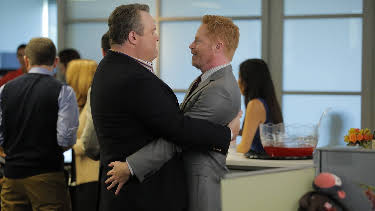4:00 PM: Modern Family | E4 | 8/13 2026