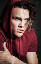 Alex Neustaedter som 