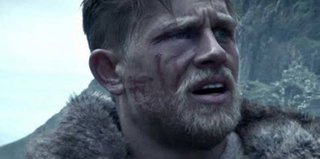 22:00: King Arthur: Legend of the Sword (IMDb 6.7) | Kanal 9 | 12/15 2025