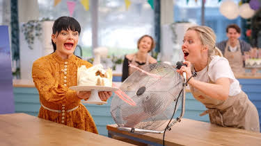 13:25: Bakemesterskapet: Kakerekruttene – del 2 | NRK 2 | 4/14 2026