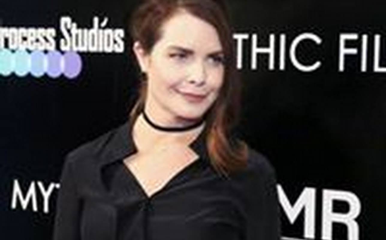 Mitzi Kapture