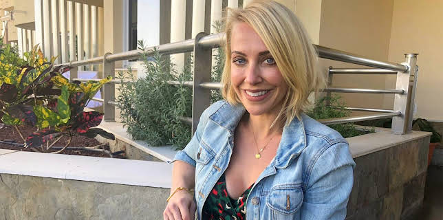 11:25 AM: A Place in the Sun | More 4 | 11/2 2025