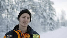 Frusna vägar (S4 E1)