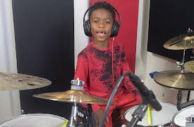 pocket.watch Wilson World Ultimate mishmash: Wilson World Builds the Beat!