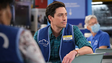 19:45: Superstore (S6 E7) (S6) | Viasat Series | 4/8 2026