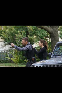 21:05: Chicago P.D. (T10): Ep.8 Bajo la piel | Calle 13 | 7/31 2026
