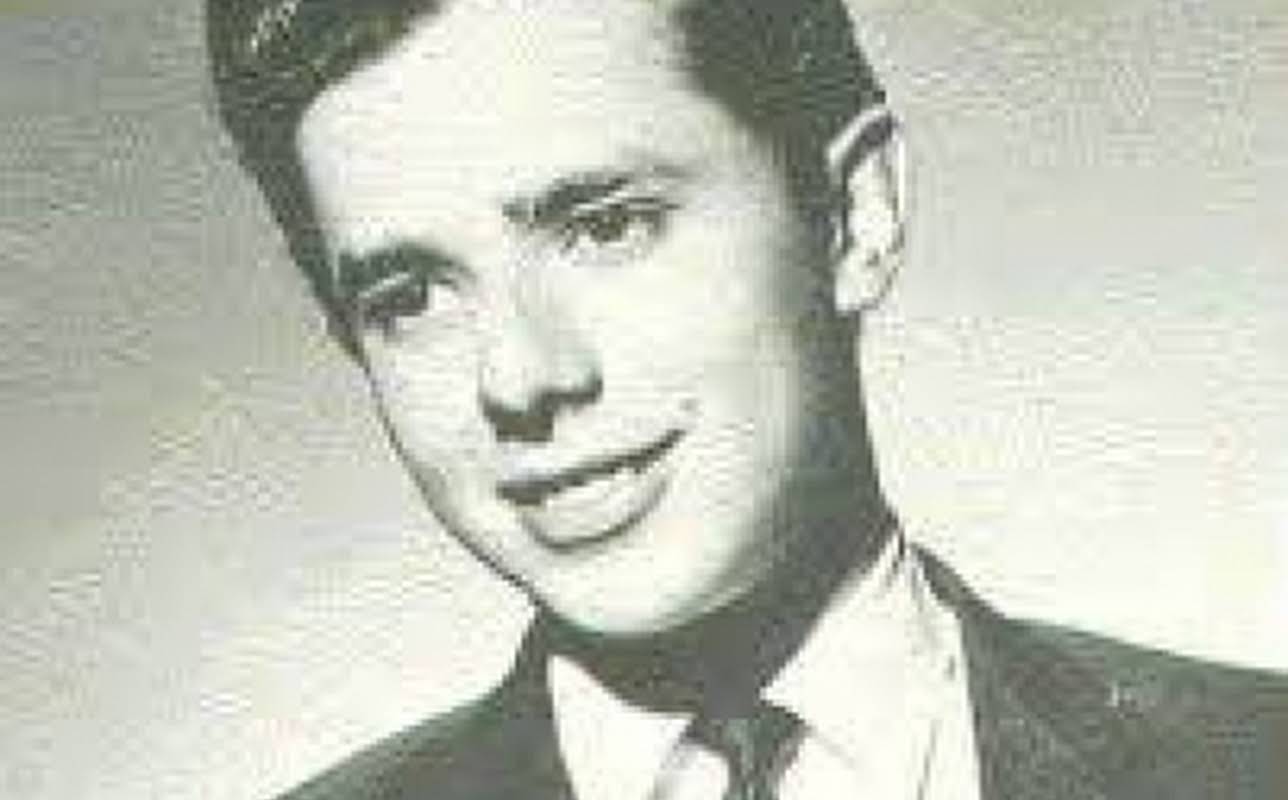 Enrique Guzmán
