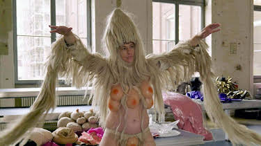 00:30: Teaches of Peaches | Arte | 4/11 2026