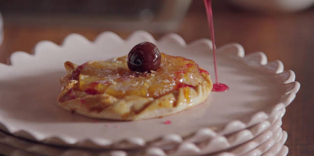 04:50: Jamie Oliver: Together (S1 E6) (S1) | TV8 | 12/29 2025