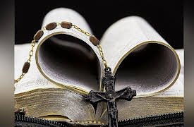 Sacred Texts of the World: Christian Testaments Old and New