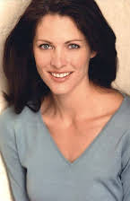 Larisa Miller como Claudia